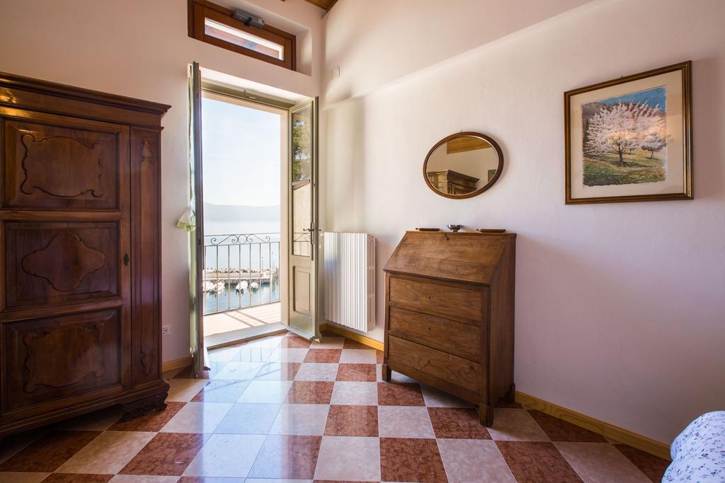 Le Camerine Apartment Water Front Toscolano Maderno Eksteriør billede