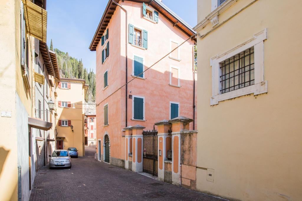Le Camerine Apartment Water Front Toscolano Maderno Eksteriør billede